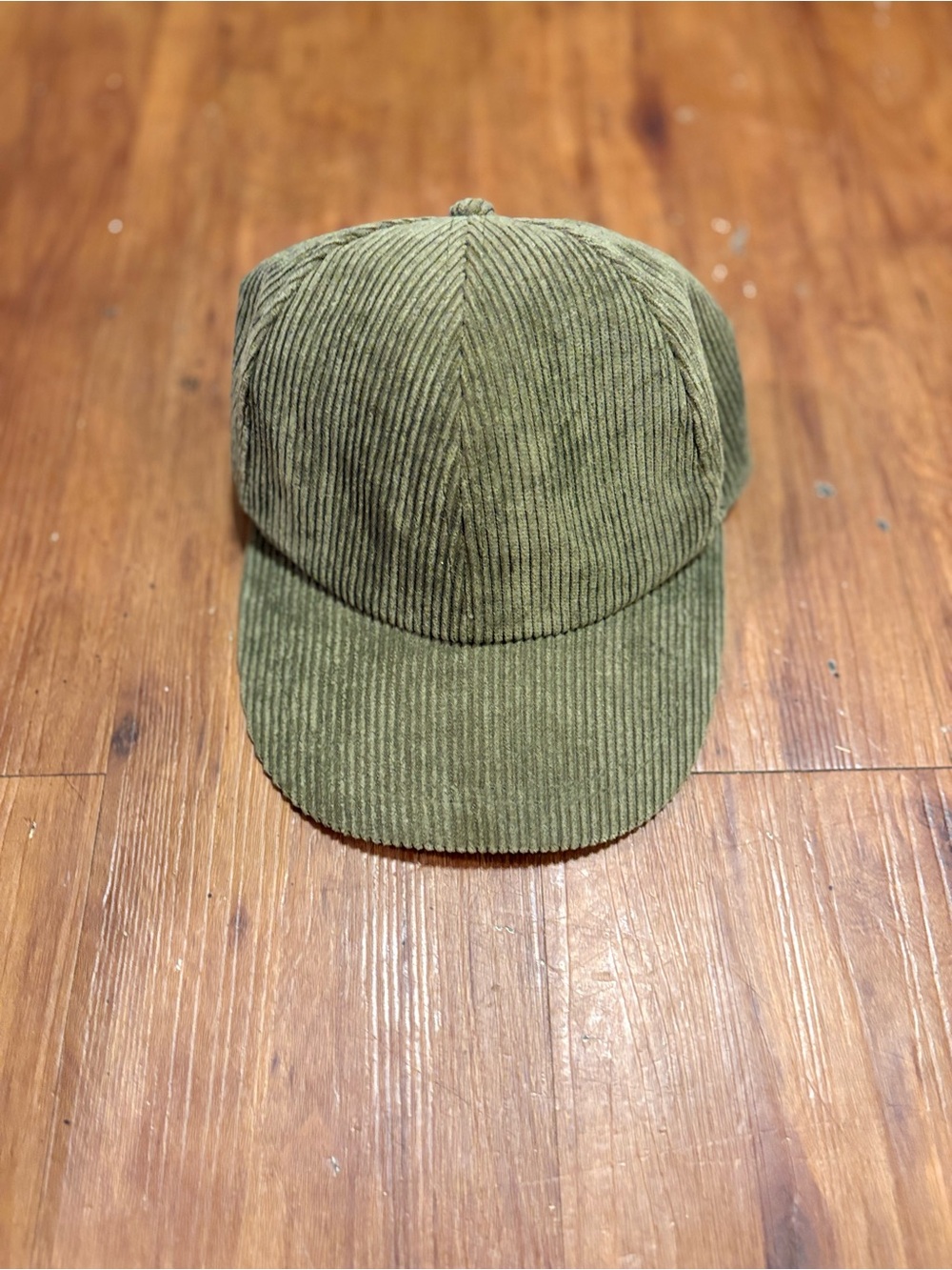 Corduroy Baseball Cap in Olive Green